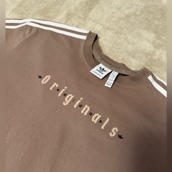Adidas Originals Brown Tee with White Accents - Picture 10 of 10